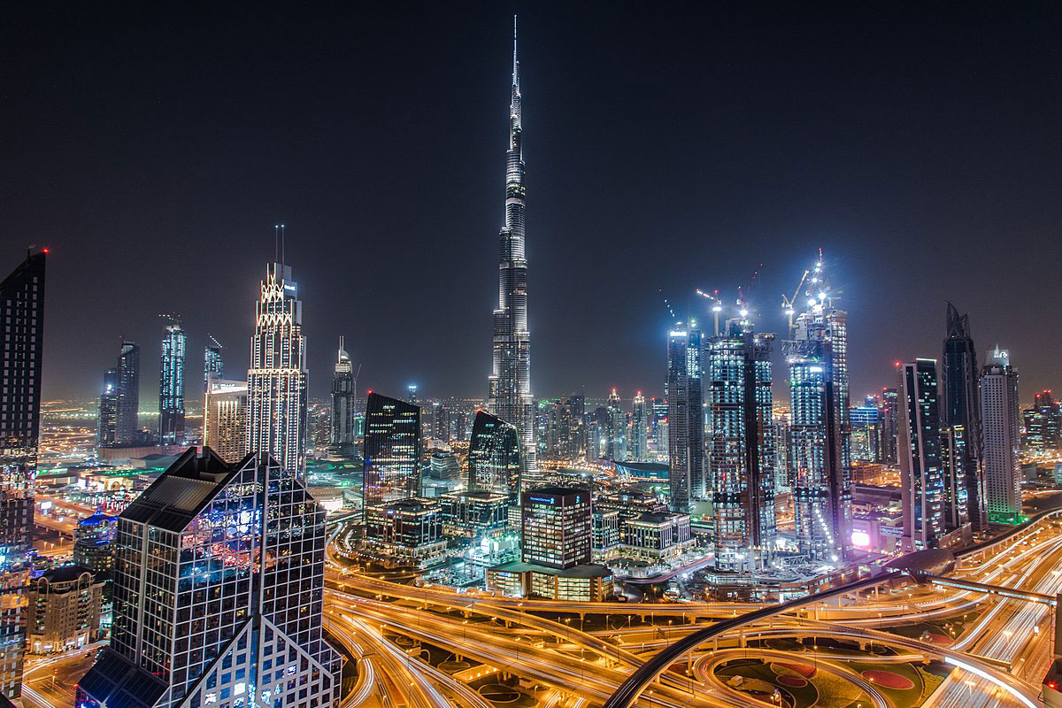 Dubai Land Department Partners with 7 Developers to Revolutionize Real Estate Transactions Image